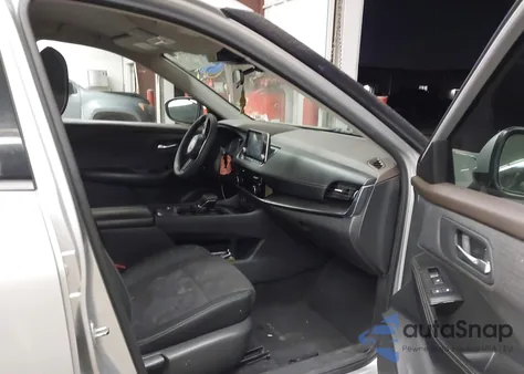 2021 Nissan Rogue Sv Fwd z USA, uszkodzony, nr VIN 5N1AT3BA2MC682687